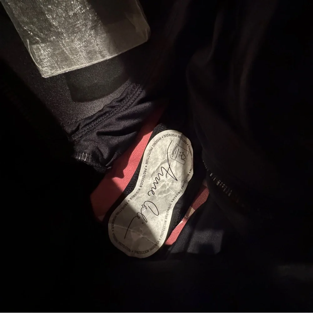 Anne Cole Women's Twist Front Shirred One
Piece Swimsuit Size 14 - Picture 14 of 15